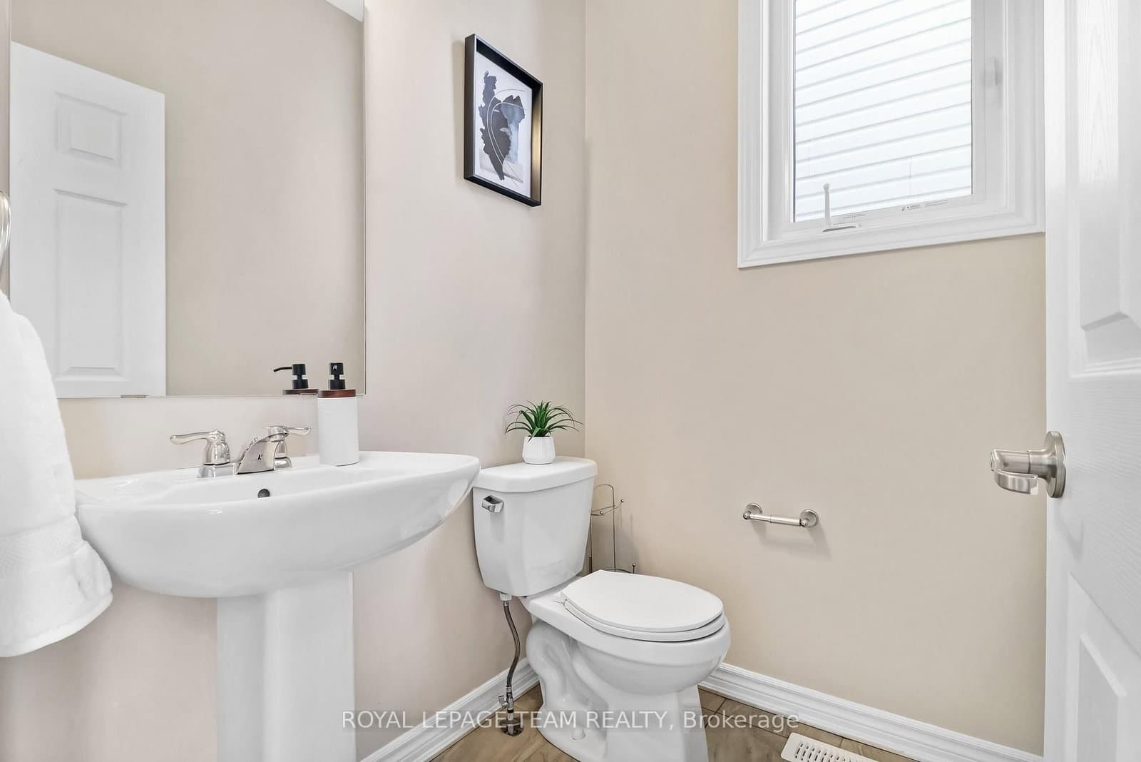 335 Soldats Riendeau Street, Ottawa, ON — photo 2