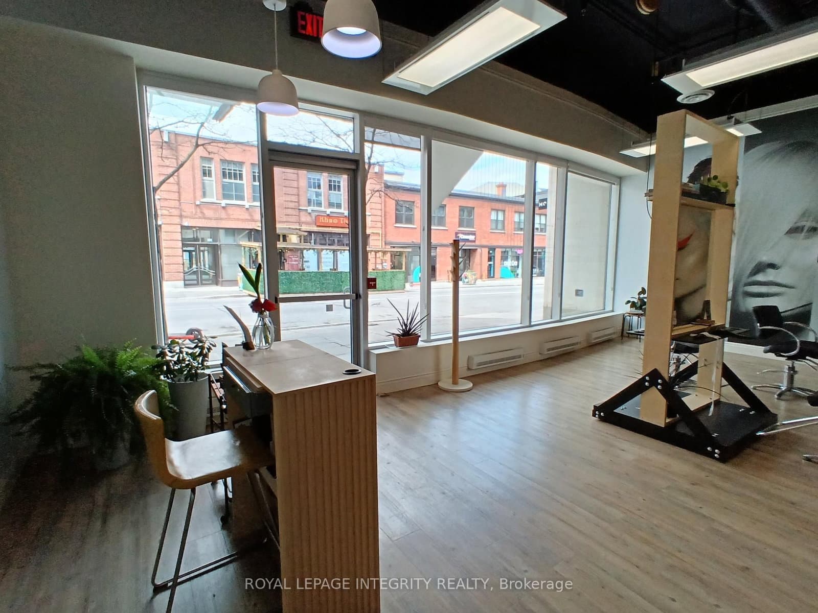 100 - 100 Murray Street, Ottawa, ON — photo 3