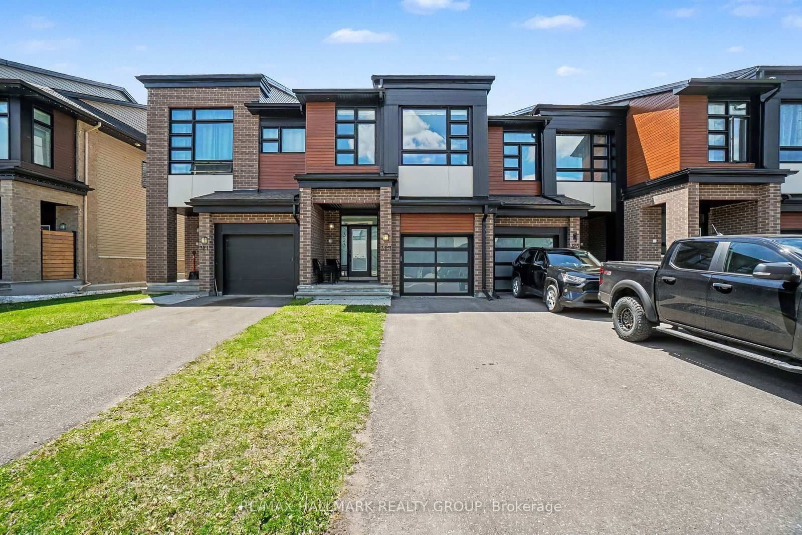 323 Wabasso Lane, Ottawa, ON