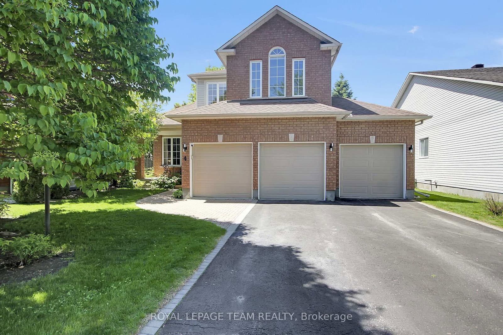 4 Maple Stand Way, Ottawa, ON