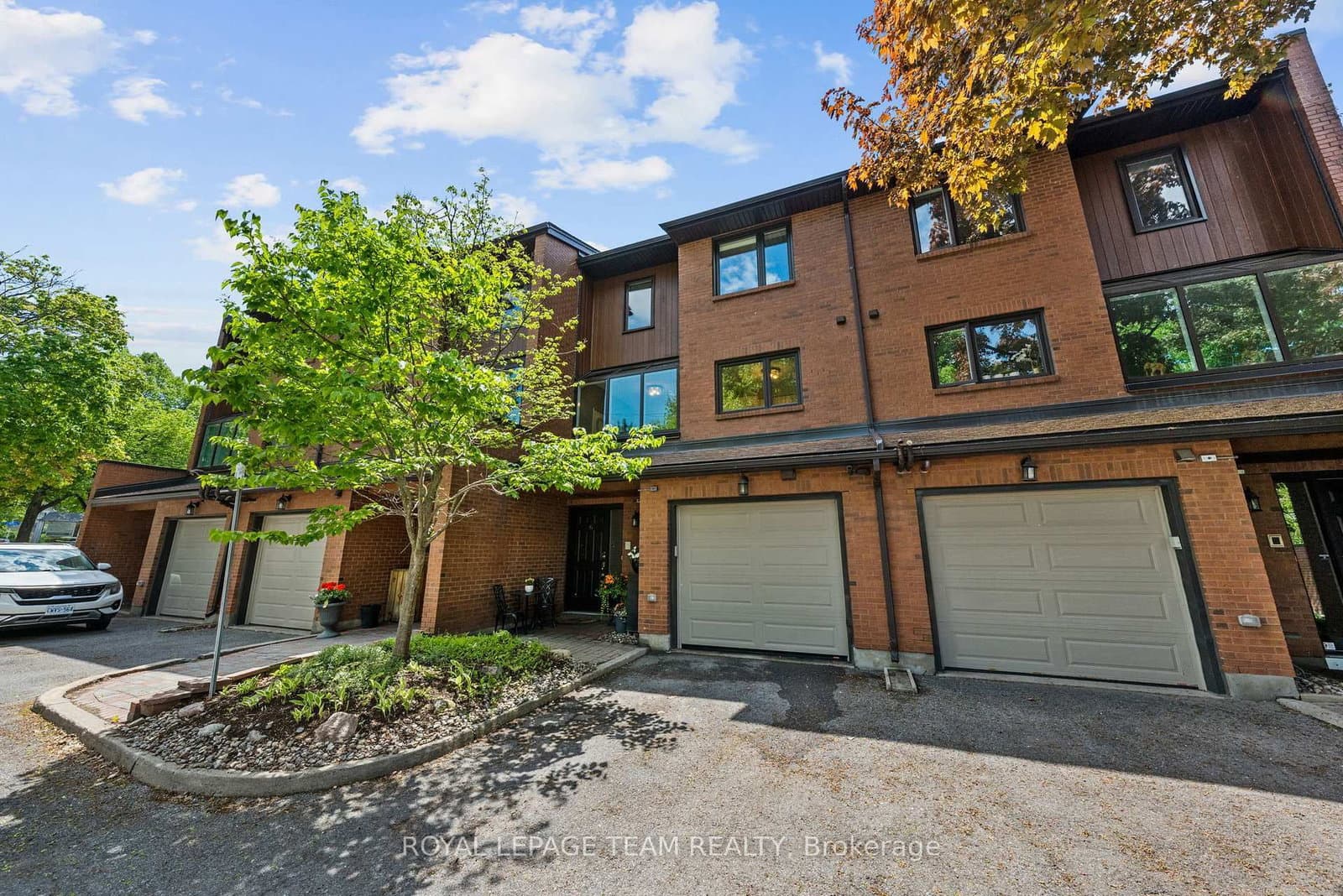 6 - 625 Richmond Road, Ottawa, ON