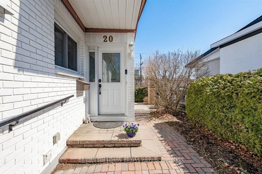 20 Mulvagh Avenue, Ottawa, ON — photo 2