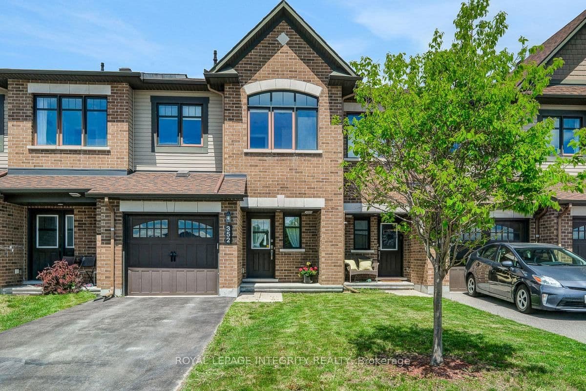 352 Axis Way, Ottawa, ON
