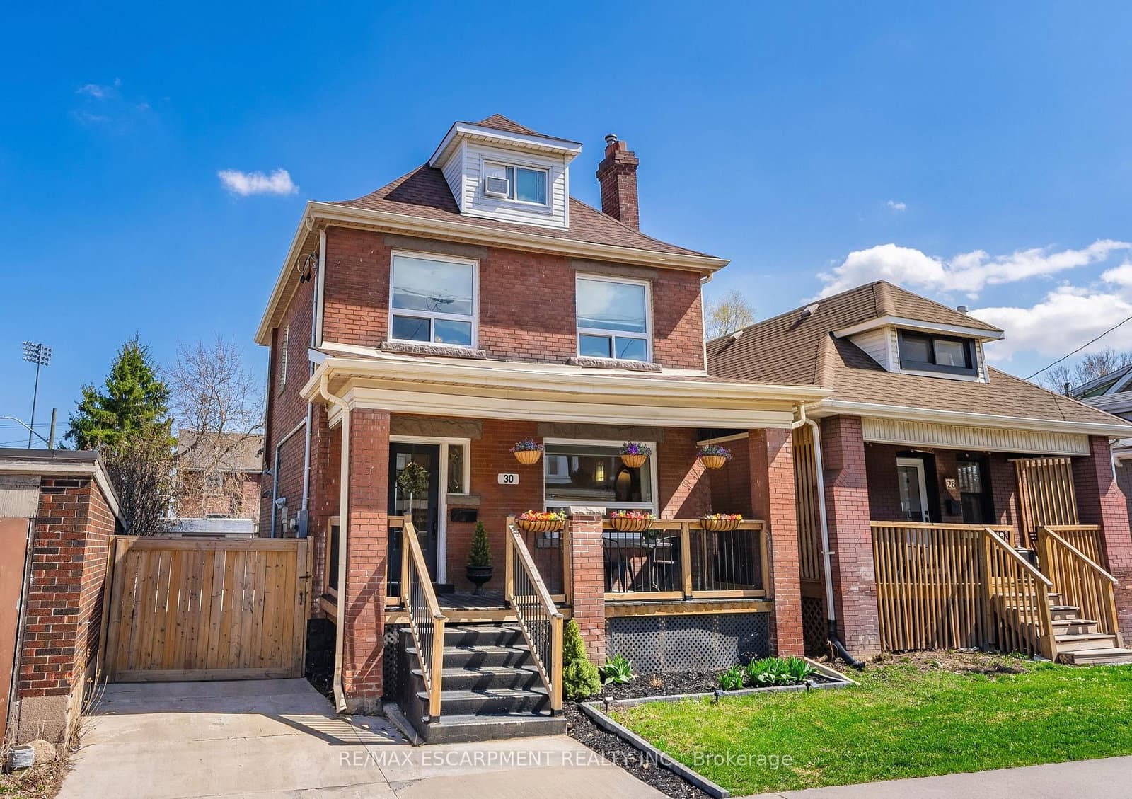 30 Lottridge Street, Hamilton, ON — photo 2