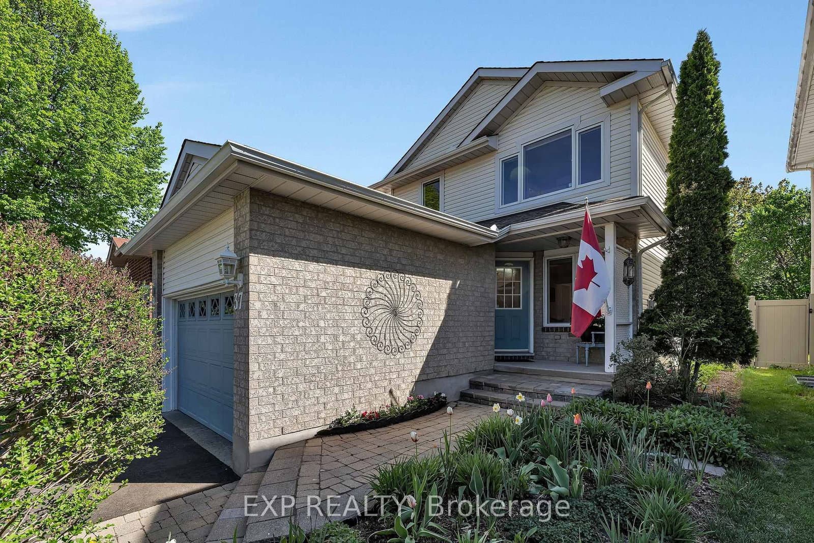 37 Shandon Avenue, Ottawa, ON — photo 2