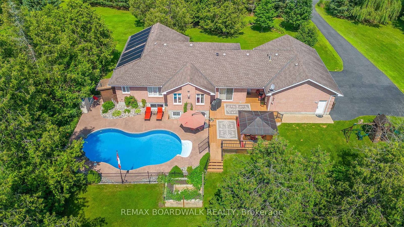 14 Panandrick View Drive, Ottawa, ON — photo 3