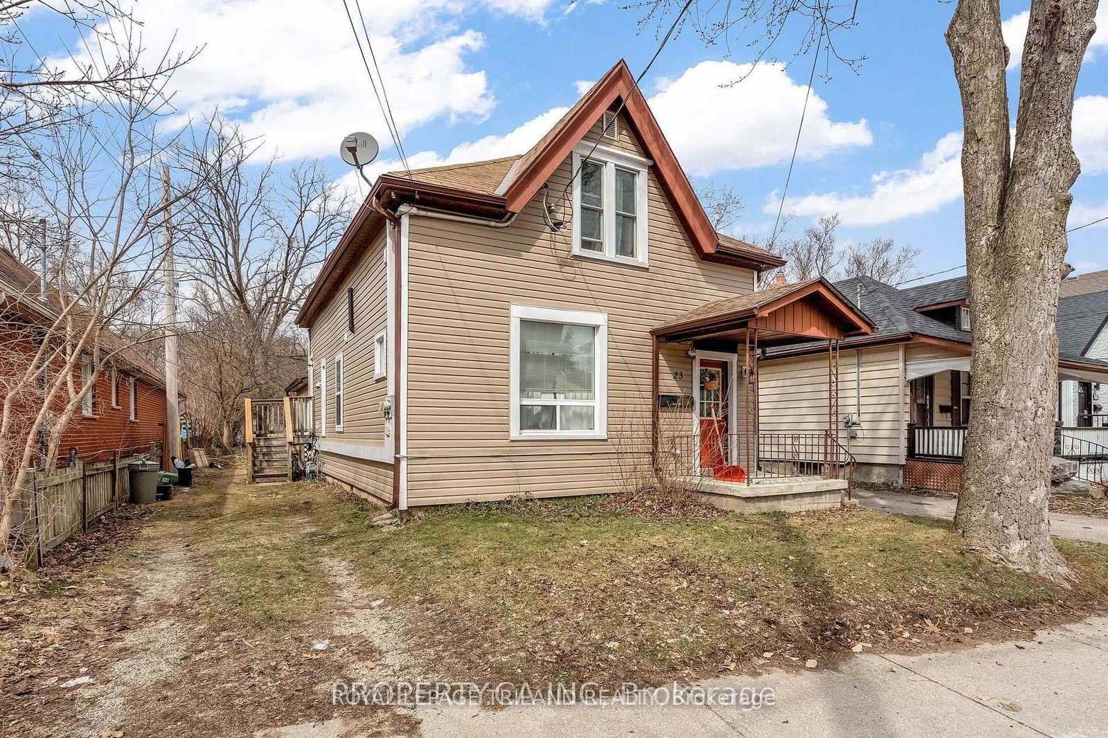 B - 23 Saunby Street, London North, ON