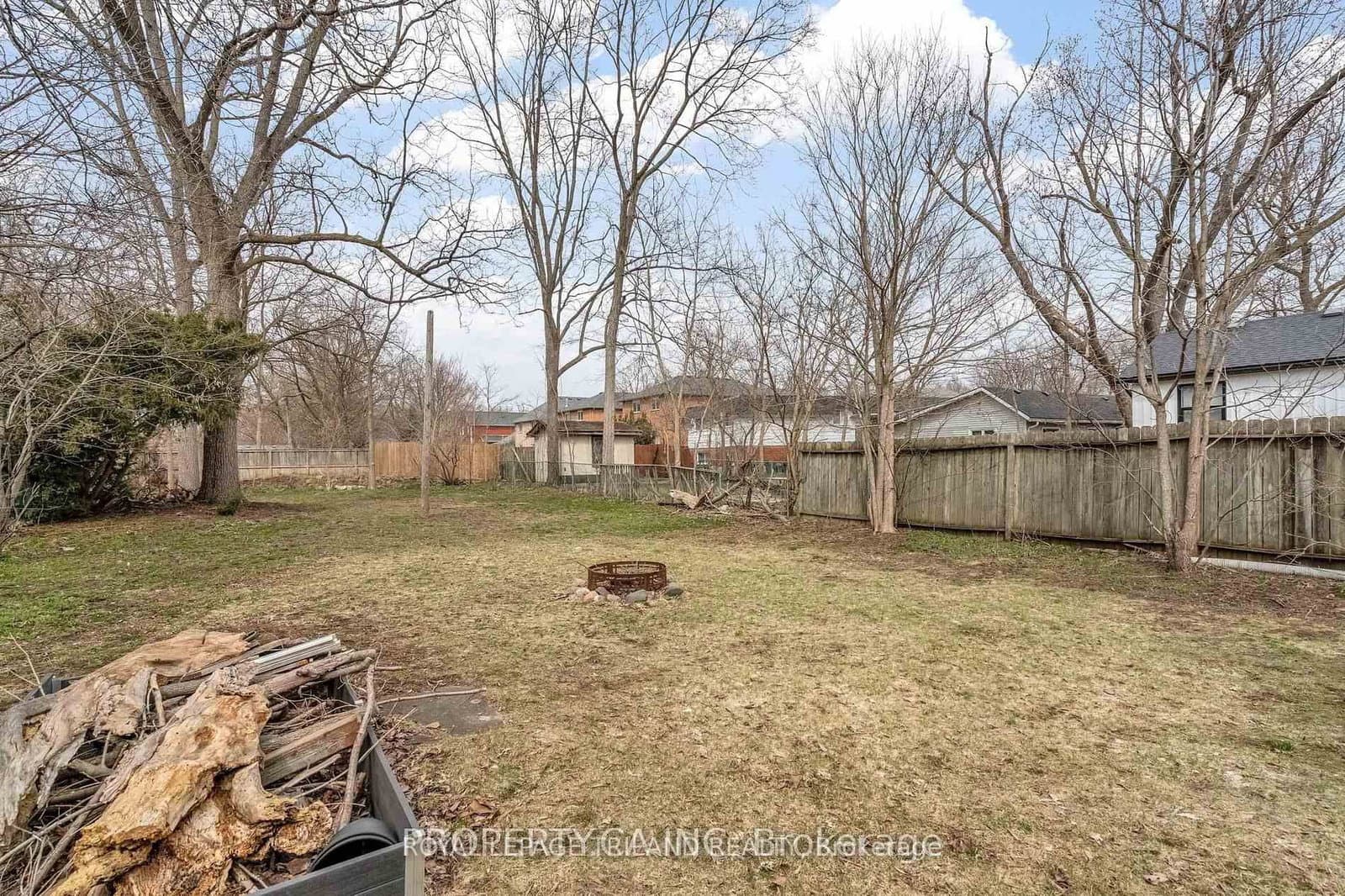 B - 23 Saunby Street, London North, ON — photo 2