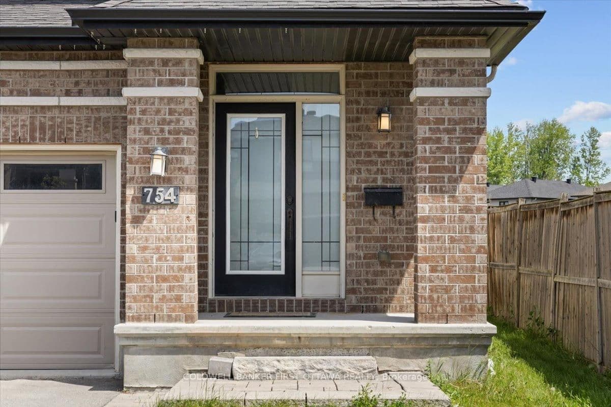 754 Brian Good Avenue, Ottawa, ON — photo 2