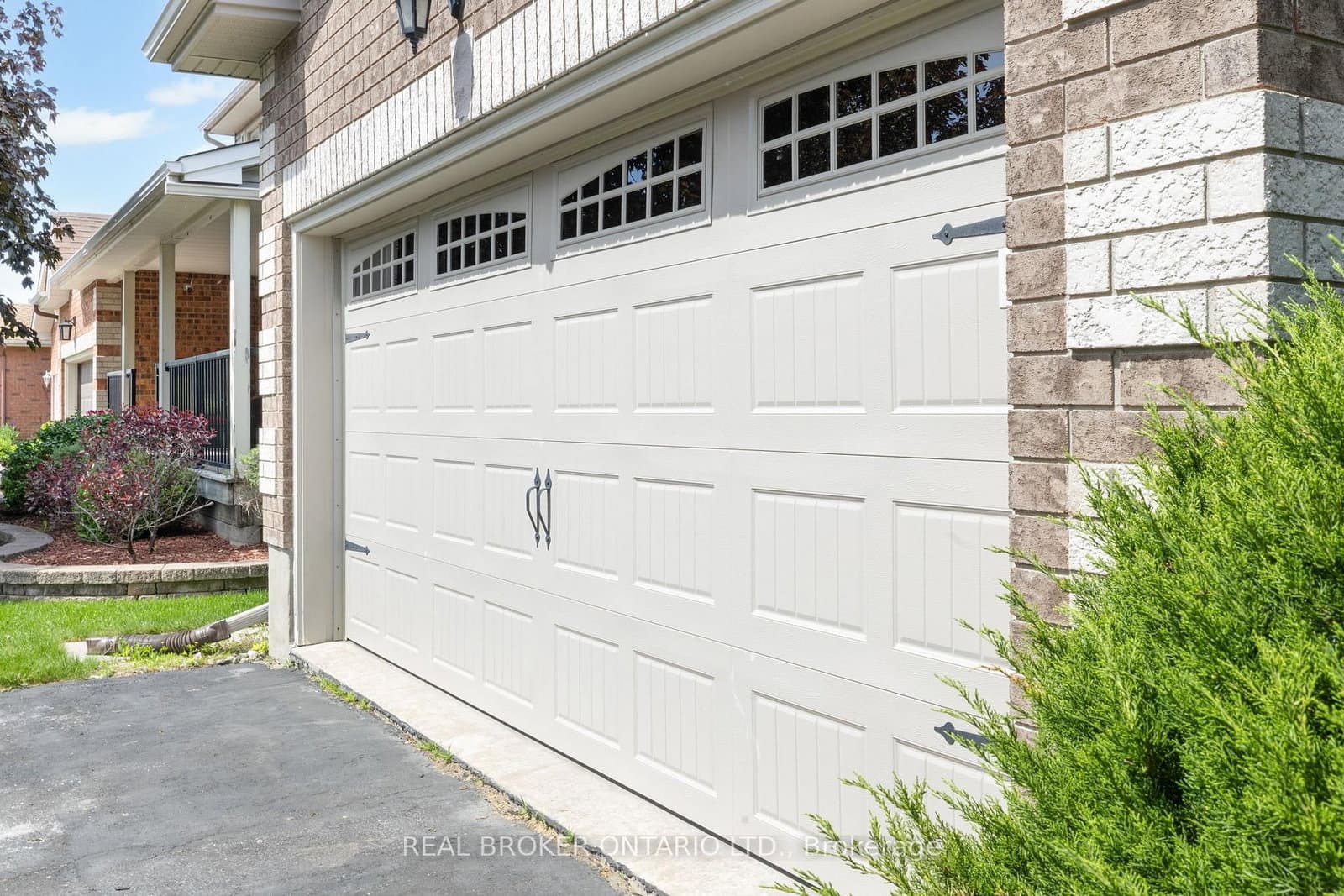 16 Forest Creek Drive, Ottawa, ON — photo 3