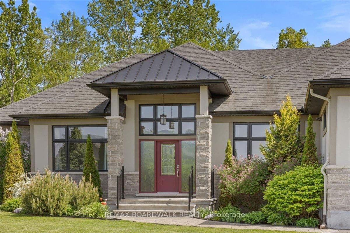 7412 Blue Water Crescent, Ottawa, ON — photo 2