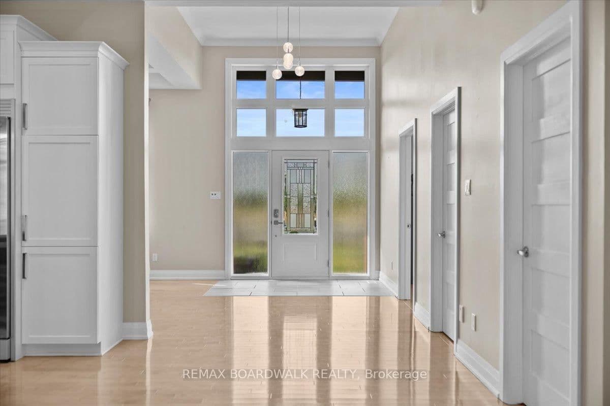 7412 Blue Water Crescent, Ottawa, ON — photo 3