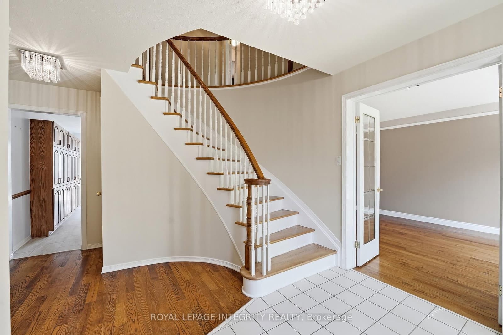 50 Bramble Wood Crescent, Kanata, ON — photo 2