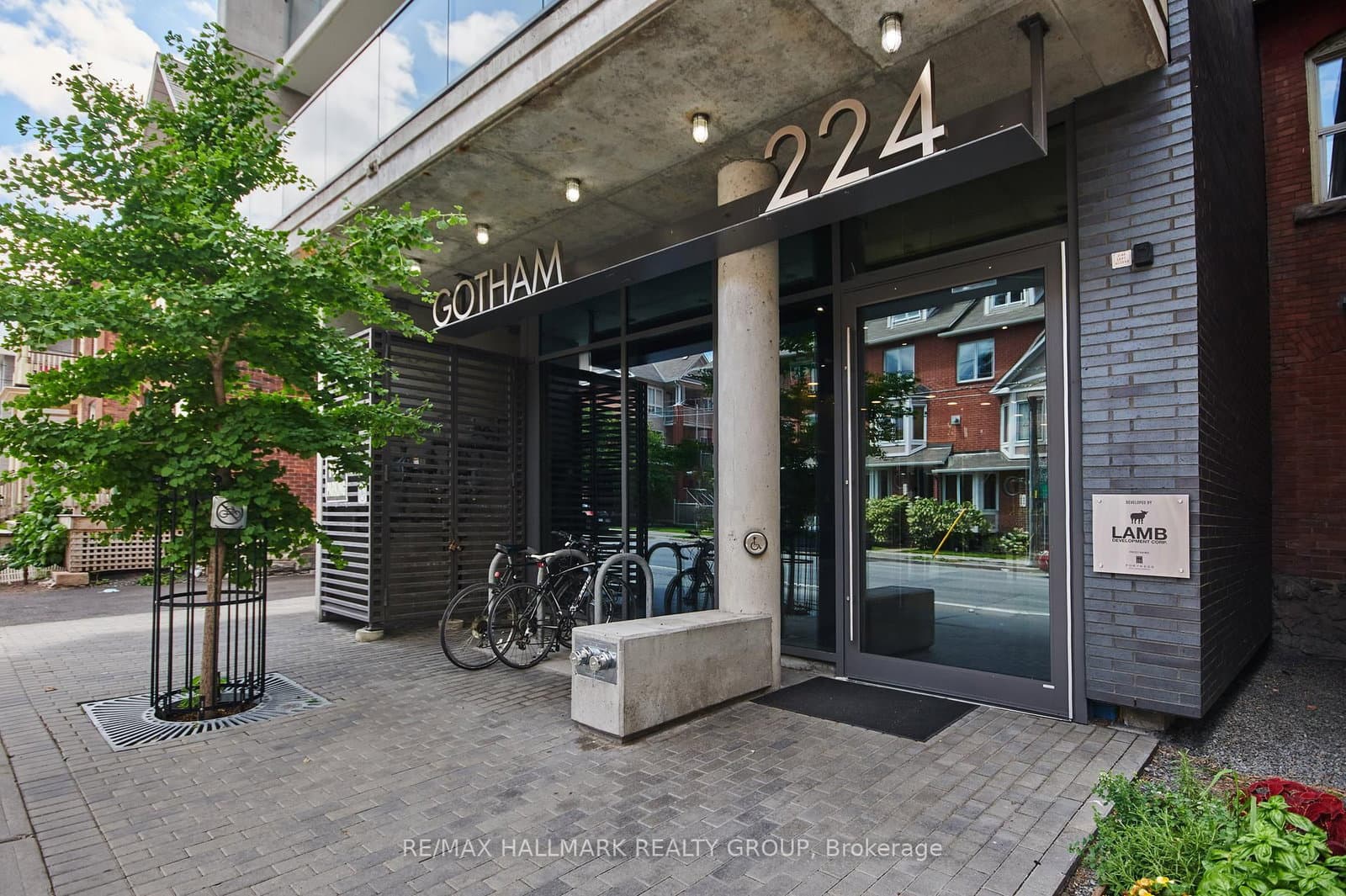 1104 - 224 Lyon Street, Ottawa, ON — photo 2