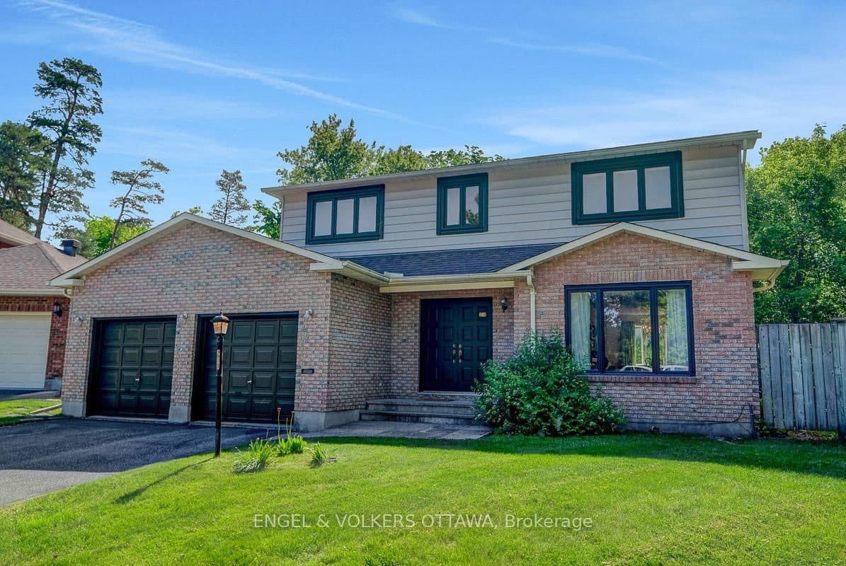 210 Cypress Court, Ottawa, ON — photo 2