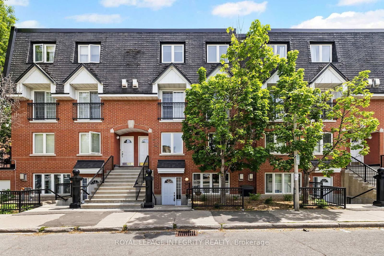 2 - 237 Cumberland Street, Ottawa, ON