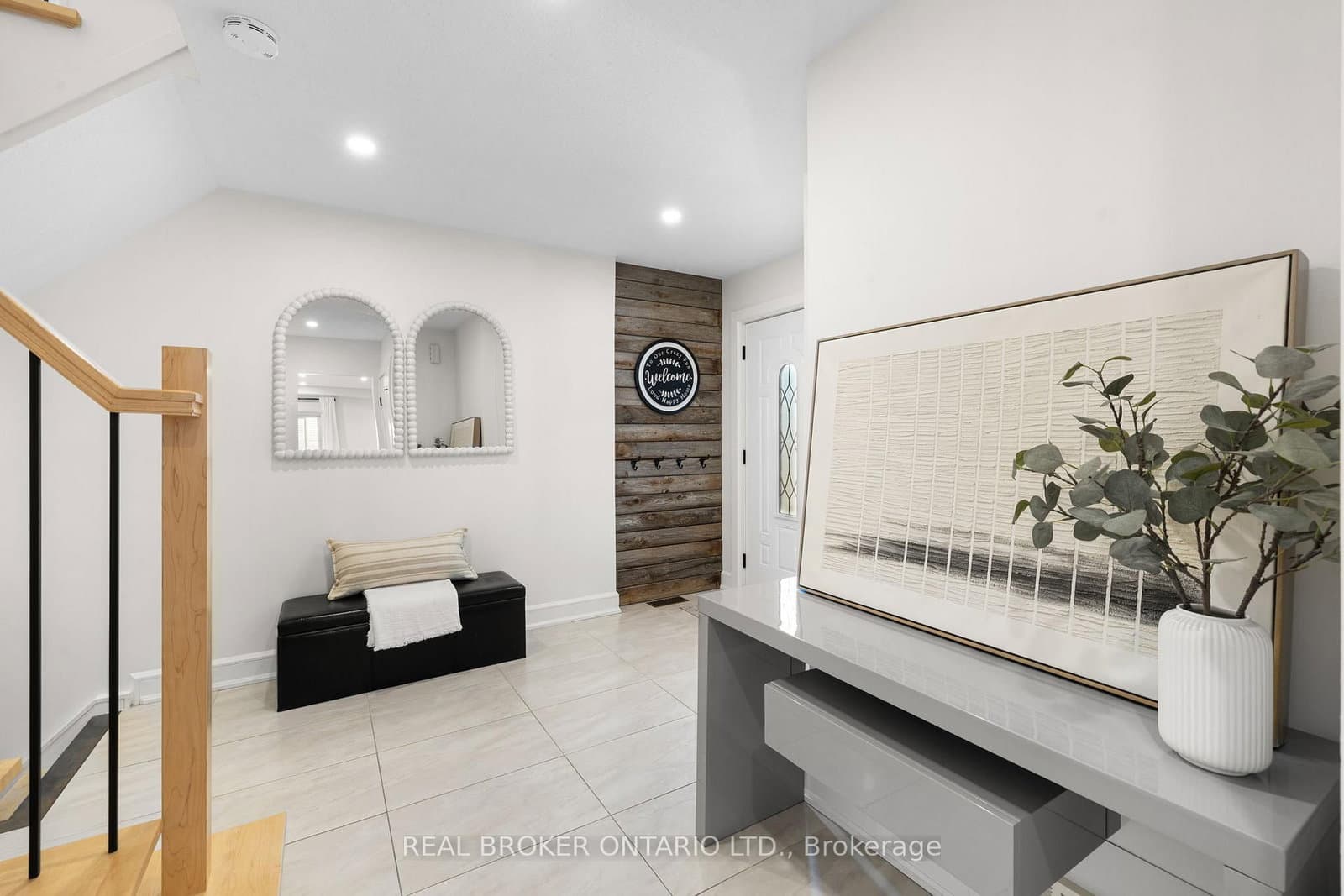 2058 Wildflower Drive, Orleans, ON — photo 3