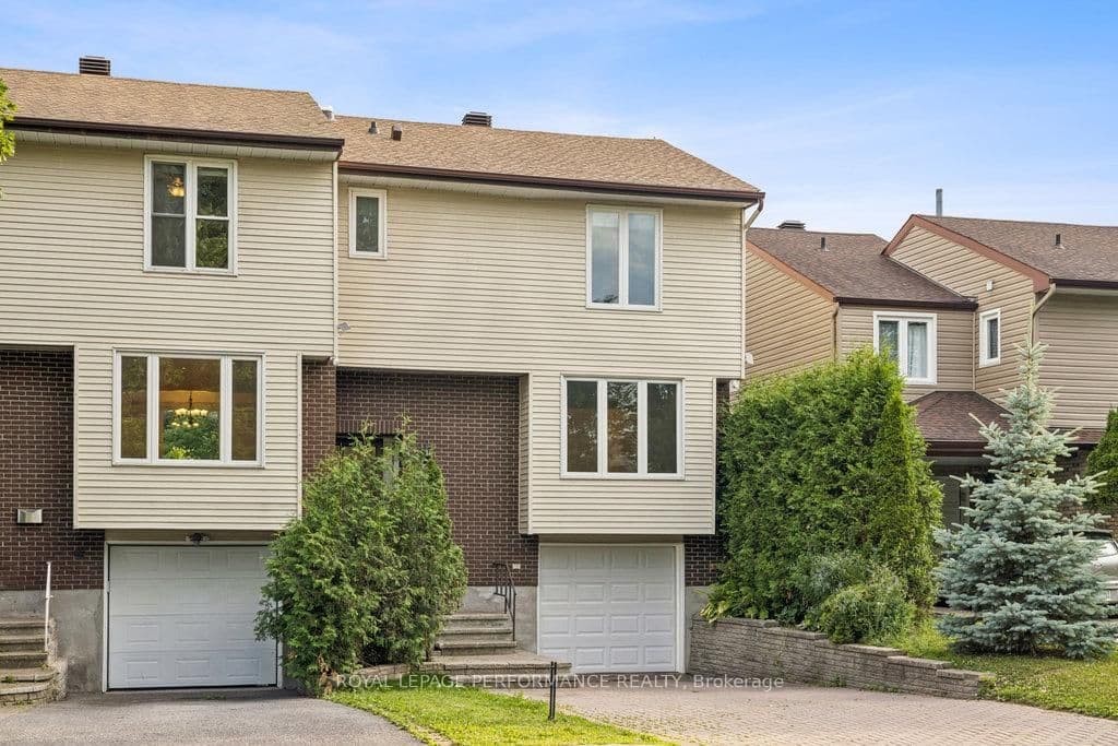 8 Gillespie Crescent, Ottawa, ON