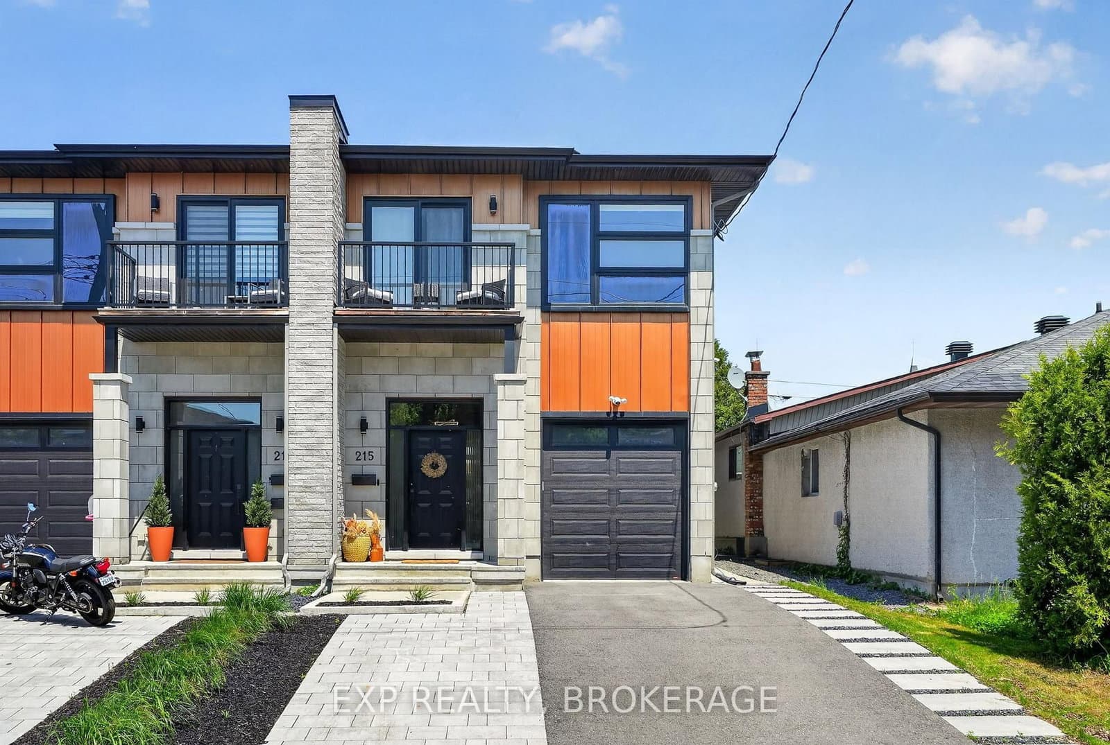 215 Columbus Avenue, Ottawa, ON — photo 2