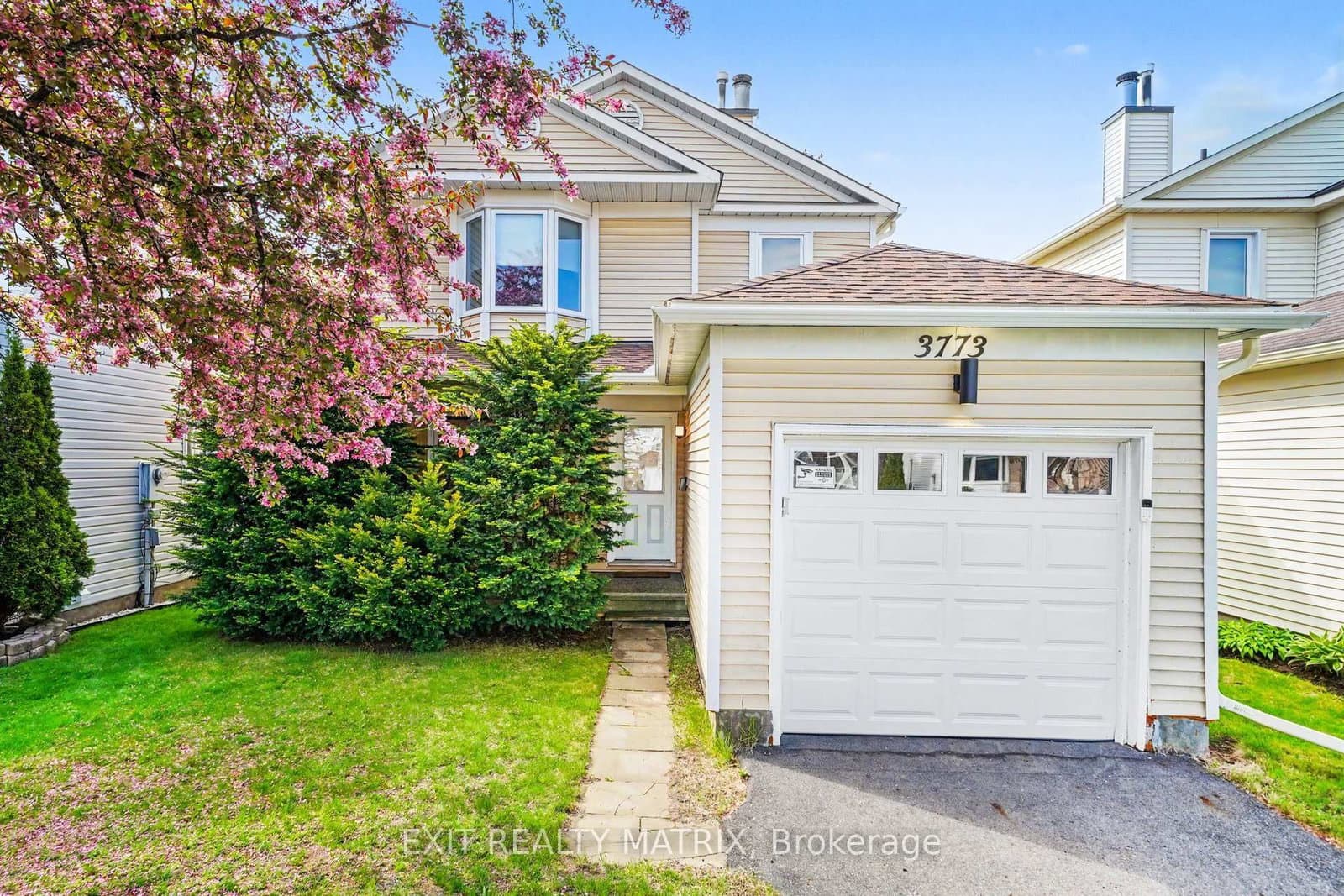 3773 Autumnwood Street, Ottawa, ON