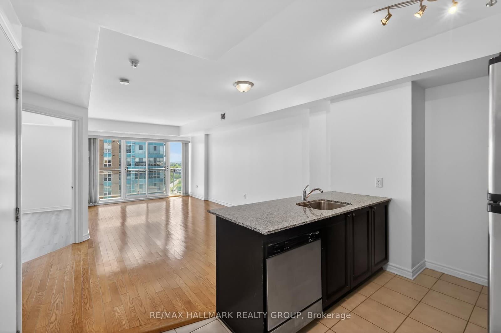1503 - 70 Landry Street, Ottawa, ON — photo 3
