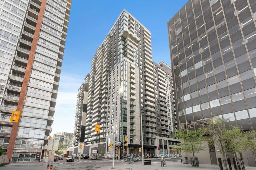 2102 - 180 George Street, Ottawa, ON
