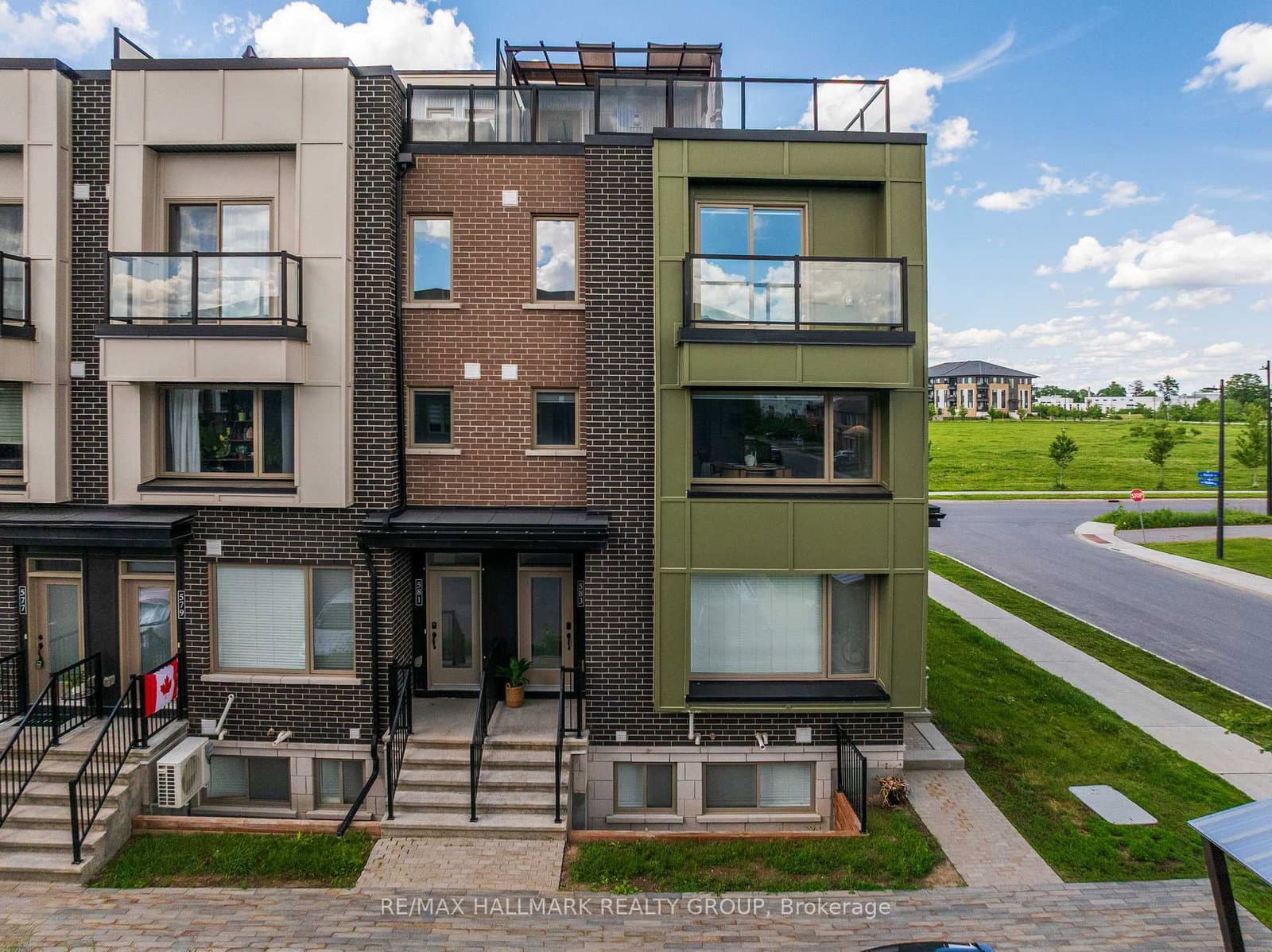 217 - 583 Takamose Private, Ottawa, ON