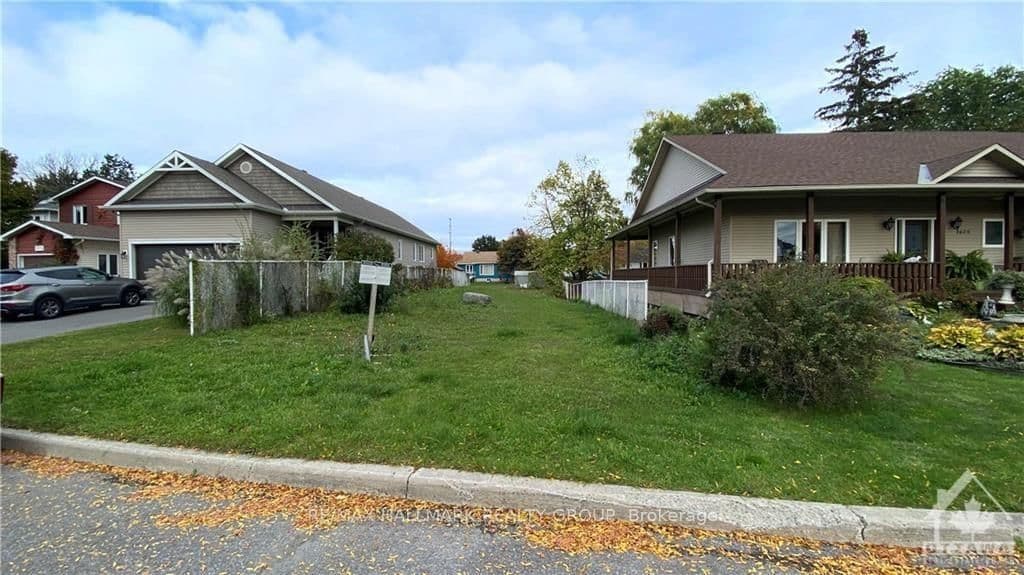 1673 KINDERSLEY Avenue, Orleans, ON — photo 2